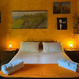 A Casa Da Nonna Brasa , Savoca Italia